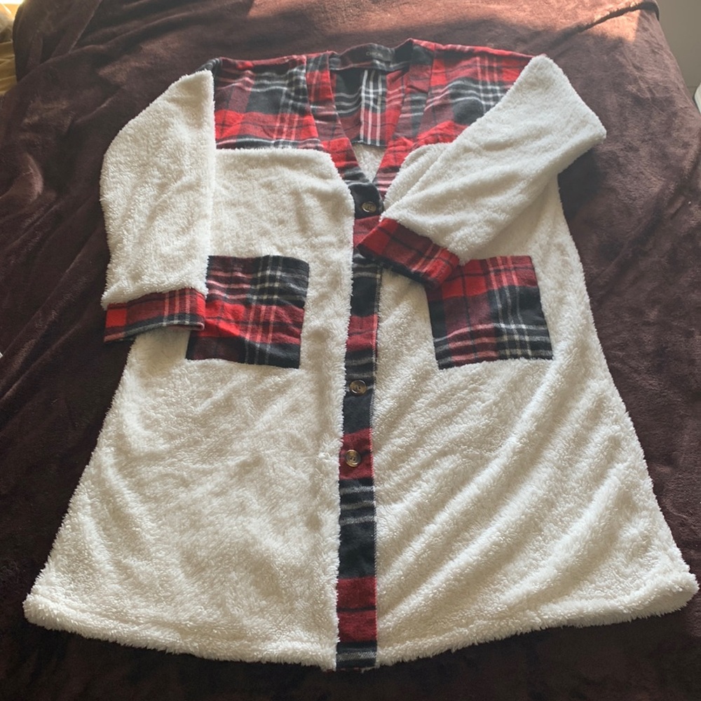 Woman’s Cardigan